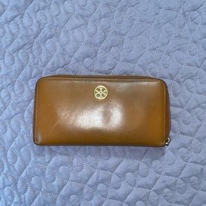 Tory Burch wallet